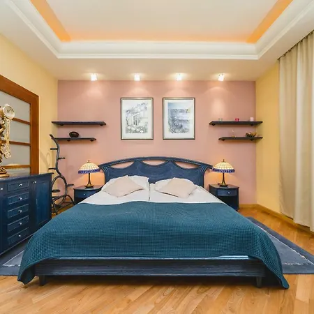 Apartament Excellent Apart On Main Square / Ac / Quiet *